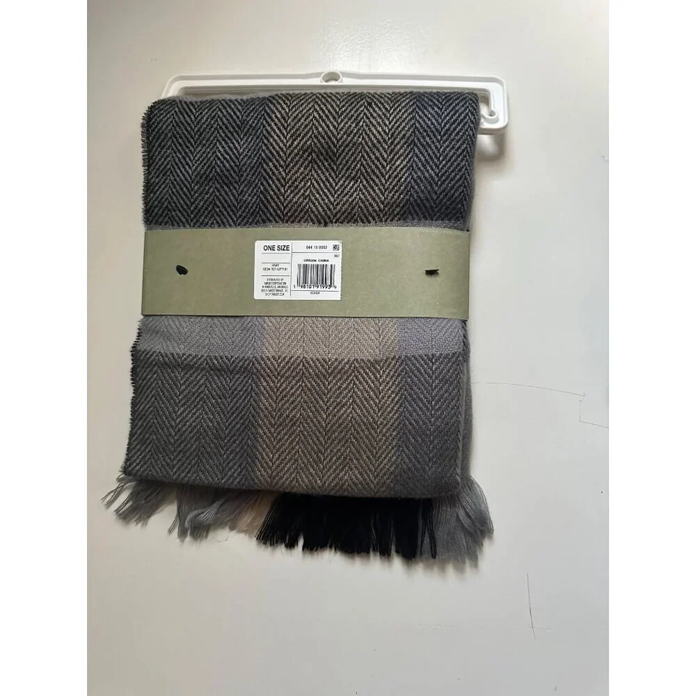 Goodfellow & Co Plaid Scarf & Beanie Gift Set~ New w/Tag